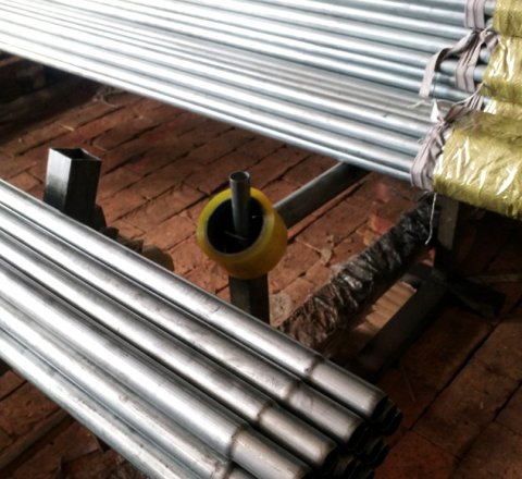 4hole galvanized pipe